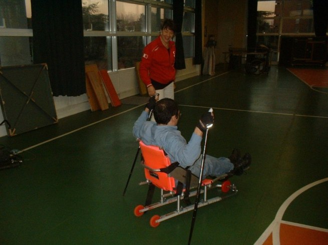 Daniele_prova_lo_skiroll_sitting